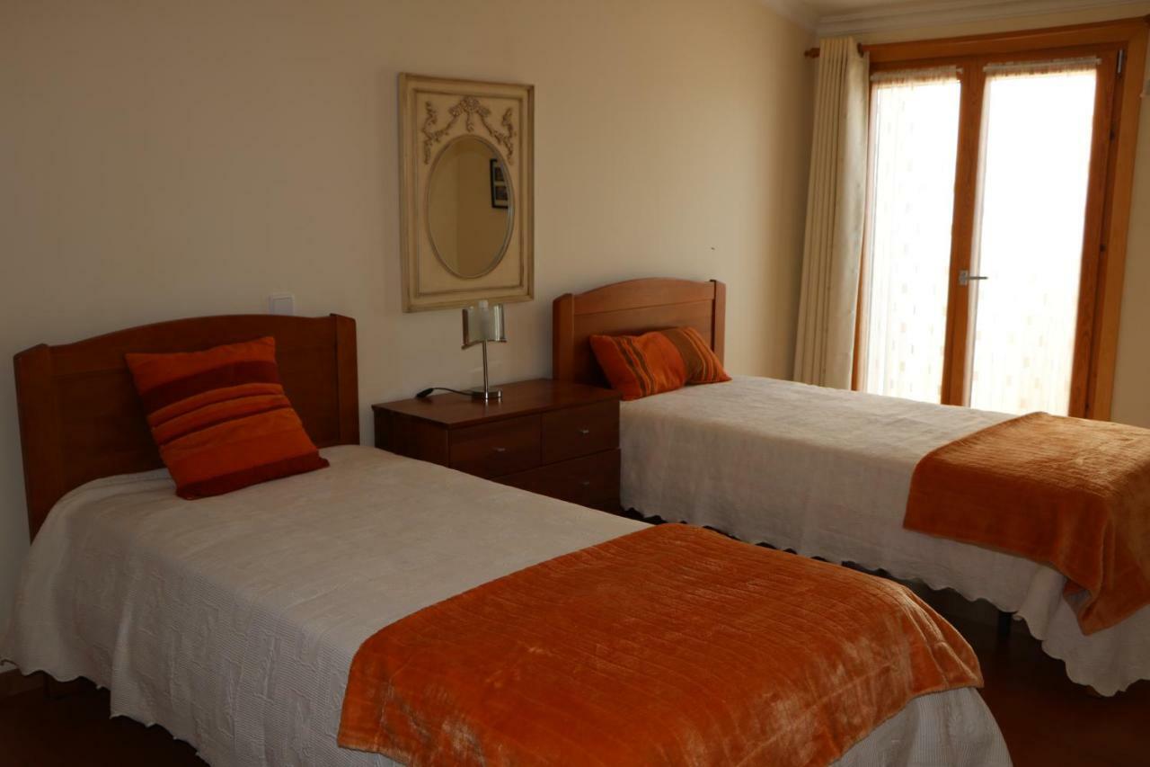 Grace Beach House Nazaré Buitenkant foto