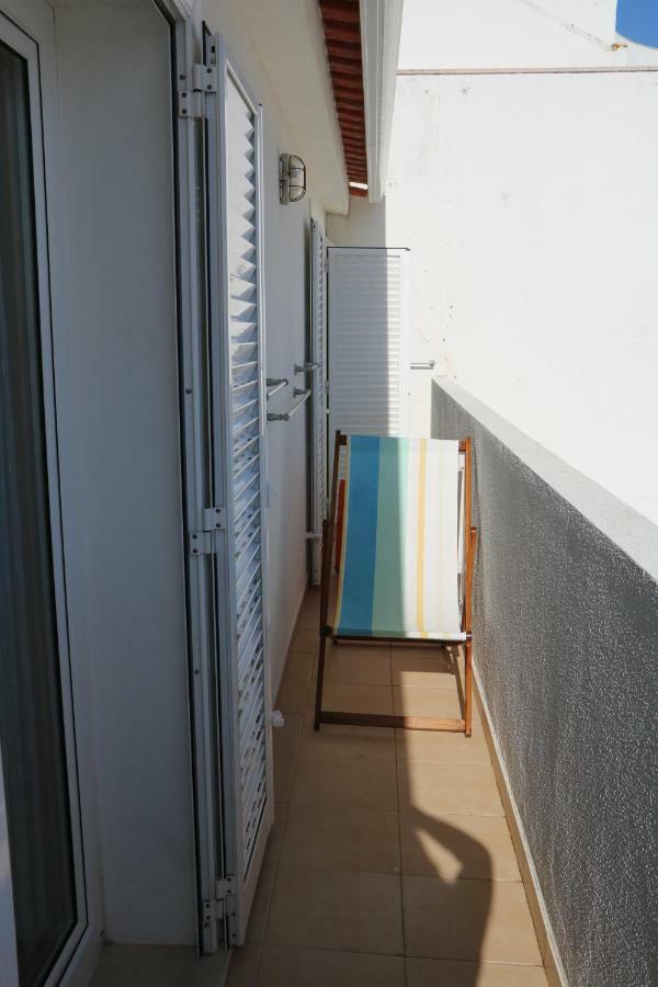 Grace Beach House Nazaré Buitenkant foto